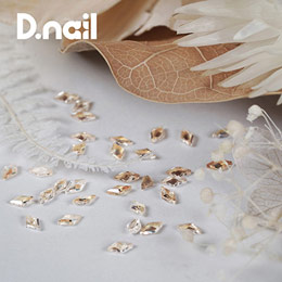 D.nail　クリスタルダイヤ ライトピーチ L